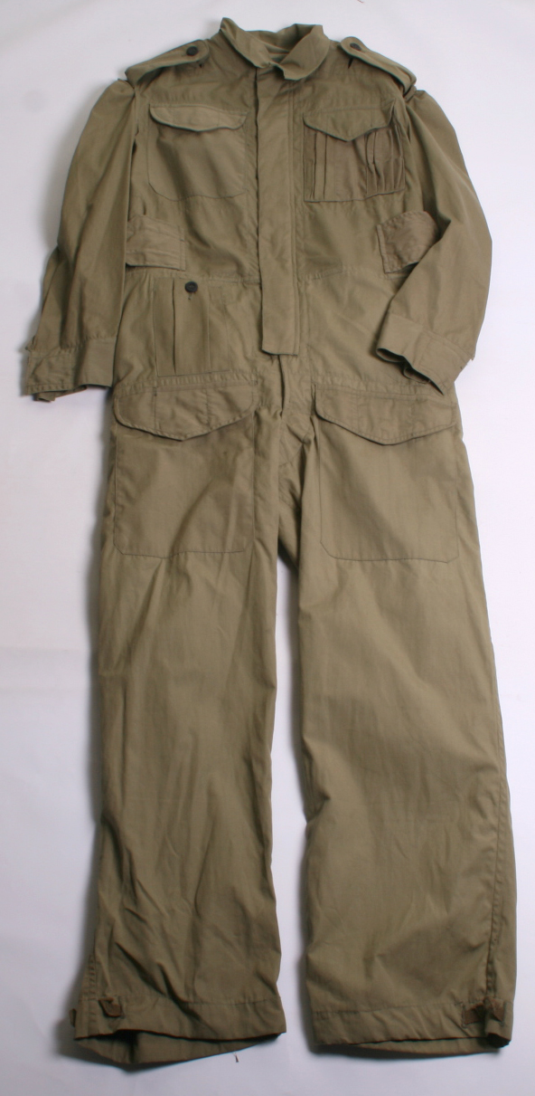 ww2-british-jungle-tank-suit-good-example-of-the-green-canvass-suit