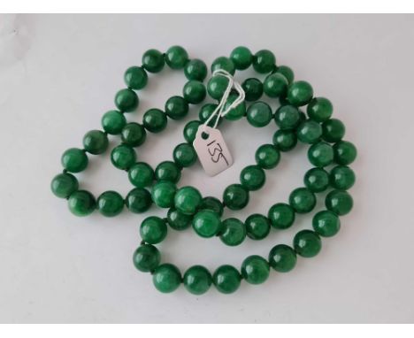 A cabbage green uniform jade necklace 31 inch bead necklace  