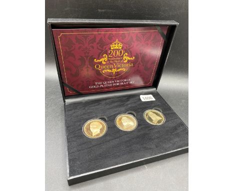 Queen Victoria gold plated portrait set, I.O.M. No.305 of 4995 (boxed)