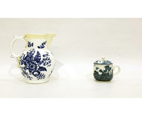 Caughley custard cup and cover in underglaze blue chinoisserie decoration, circa 1790 and a Coalport mask jug in the style of