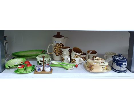 Quantity of decorative china to include Beswick leaf moulded ware, Poole pottery cruet, Pallissy tableware, Worcester Blush s