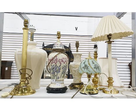 Various table lamps including a Chinese-style ceramic table lamp with bamboo and flower decoration, a brass corinthian column