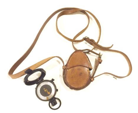 WW1 British Army Issue 1917 Marching Compass. A good clean example, the compass of a backed brass body. Contained in original