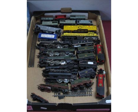 Six "OO"/4mm Hornby/Tri-ang Steam Locomotives, for spares or repair, a 4-6-0 Class B12, a "Princess Elizabeth", two 4-6-2 Bri