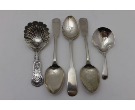Josiah Williams &amp; Co. A Victorian silver caddy spoon and three fiddle pattern Scottish silver teaspoons, Glasgow, combine