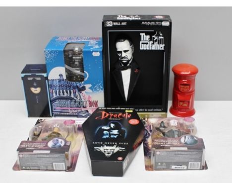BRAM STOKER'S DRACULA NEVER DIES limited edition figure in OVB, Hobbit Unexpected Journey two figures including Gandolf, The 