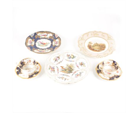 Booth's part dessert set, the reserves with exotic birds, against a fish-scale cobalt blue ground, and other similar pieces, 