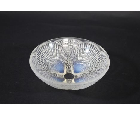LALIQUE BOWL - COQUILLES a small bowl in the Coquilles design. Marked, R Lalique, France. 13cms diameter