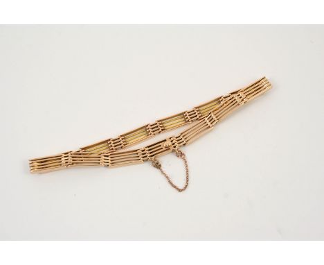 A 15CT GOLD GATE LINK BRACELET 20cm long, 14.4 grams