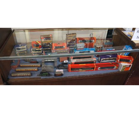 Large collection of model railway locomotives, carriages (to include Hornby) and railway architecture
