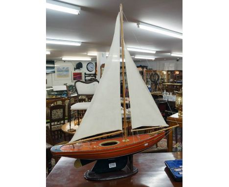 Model yacht