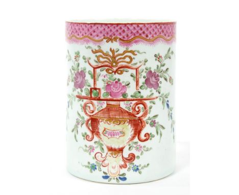 Rare mid-18th century Lowestoft polychrome mug painted with a Chinese vase of flowers and floral sprays with pink and gilt sc