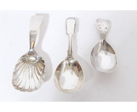 George III silver caddy spoon with shell bowl (London 1790), Hester Bateman, together with two other silver caddy spoons (Lon