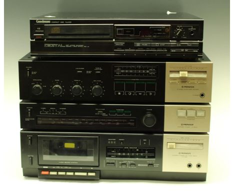Audio Equipment - a Pioneer stereo tuner TX-530L, casette tape deck CT-330, amplifier SA-530; etc (4)