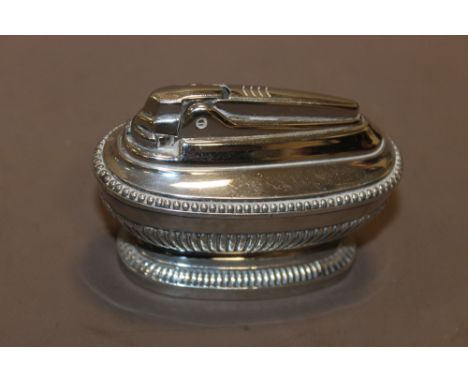 A RONSON TABLE LIGHTER