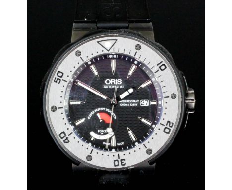 A gentleman's limited edition "Col Moschin" automatic wristwatch No.212 of 2000, the black dial with luminous baton numerals 