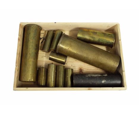 Box of eleven various clock weights (11)