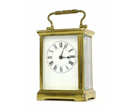 Small carriage clock timepiece, within a corniche brass case, 5.75" high (key)