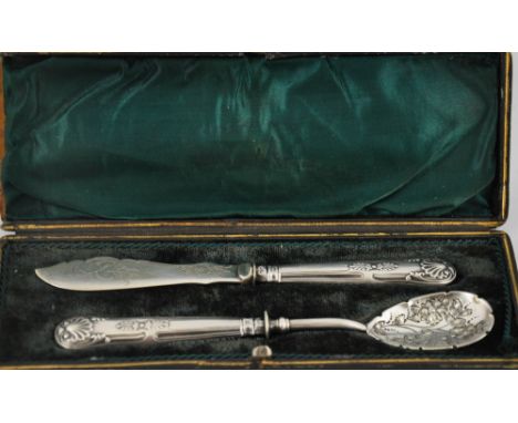 A cased knife & spoon set silver handled, Sheffield 1902, John Biggin