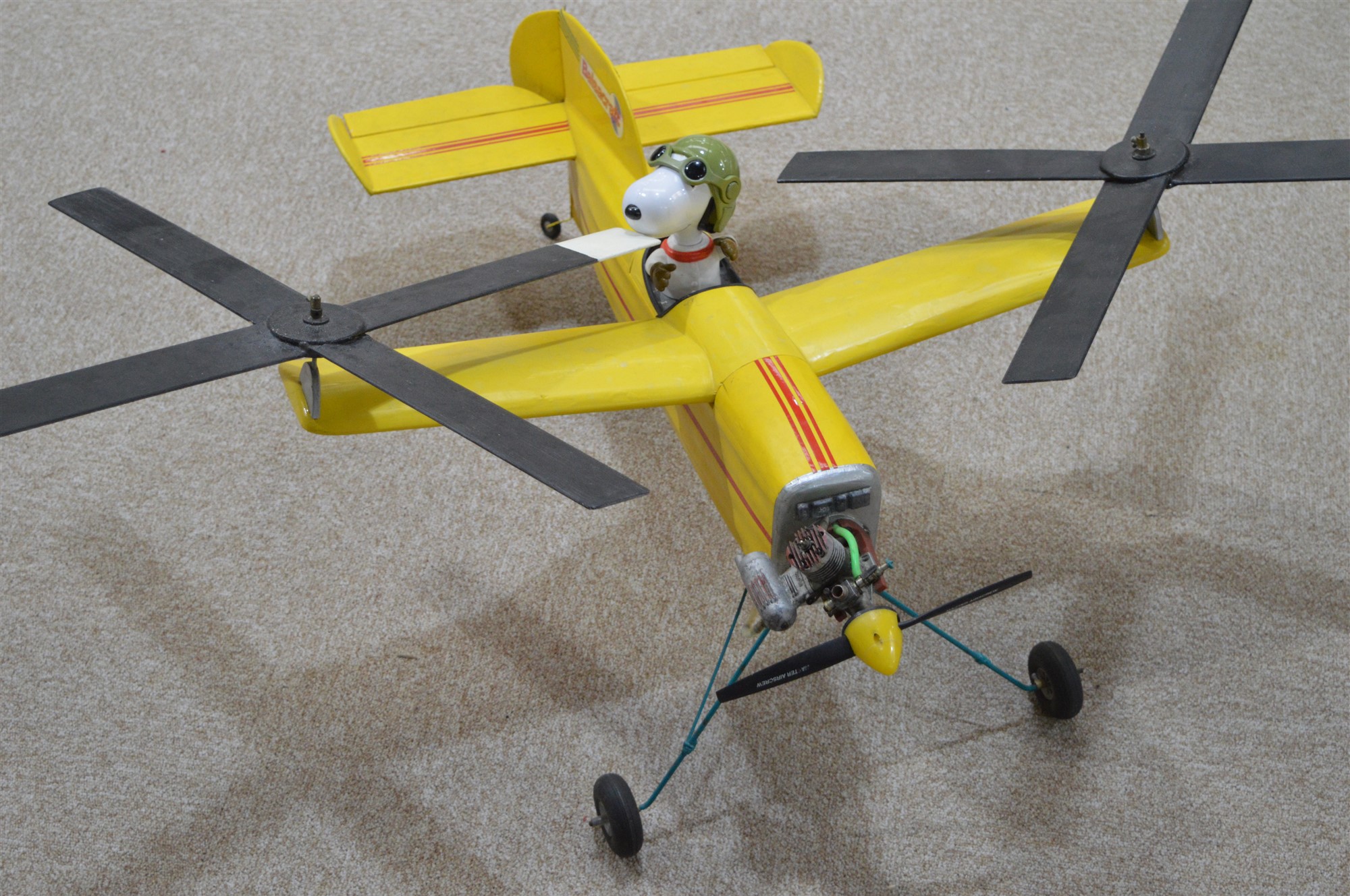 snoopy rc plane