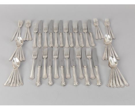60-tlg. Frühstücksbesteck "Chippendale" f. 12 Pers., Wilkens, Bremen, 20. Jh. 800/-Silber, Gesamtgewicht (ohne Messer gewogen