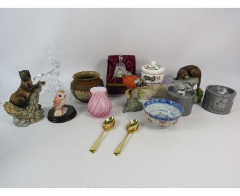 Mixed Ceramics and glass including Royal Doulton, Swarovski, Caithness etc.