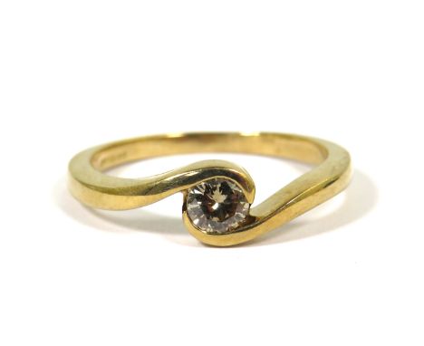 9ct Yellow Gold Ring set with a Central Diamond which measures approx 0.25pts.  Finger size 'O-5 to P'   2.0g
