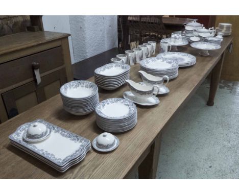 SPODE 'DELAMERE RURAL' DINNER SERVICE, twelve place setting plus serving dishes, two comports, condiments, teapot etc. (116 p