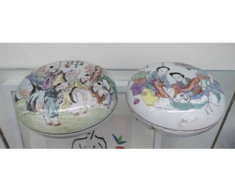 DRESSING TABLE BOXES, a pair, with Chinese ceramic decoration, 19cm diam. (2)