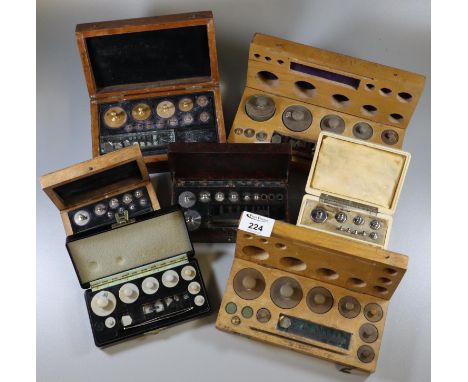 Box containing vintage chemical balance weights, all in original boxes. (B.P. 21% + VAT) 