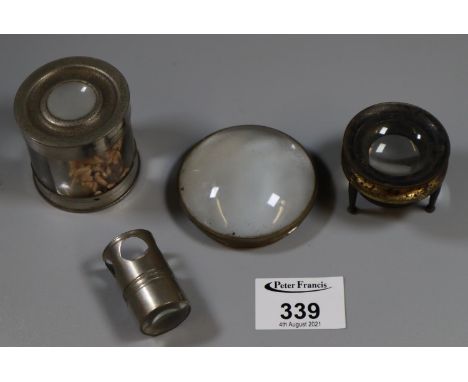 Four vintage magnifying lenses, various.(B.P. 21% + VAT) 