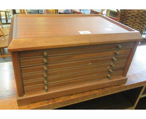 Mahogany finish six drawer coin collectors cabinet. (B.P. 21% + VAT) 