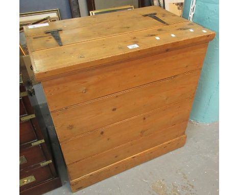 Vintage pine trunk of rectangular form, 73 x 46 x 74cm approx.(B.P. 21% + VAT) 