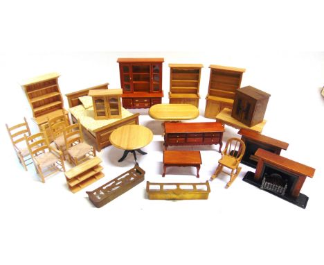 ASSORTED 1/12 SCALE DOLL'S HOUSE FURNITURE &amp; ACCESSORIES