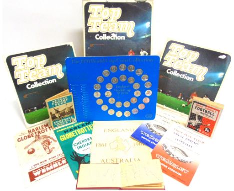 ASSORTED SPORTING COLLECTABLES  comprising a pocket autograph book, the signatures including Viv Richards; Colin Cowdrey; Col