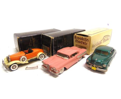 THREE 1/43 SCALE BROOKLIN WHITE METAL MODEL CARS  comprising a No.BRK15, 1949 Mercury Two Door Coupe, metallic green, good co