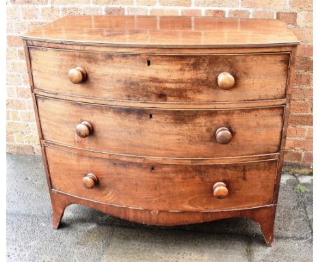 19TH CENTURY MAHOGANY BOWFRONTED CHEST OF THREE GRADUATED DRAWERS, raised on bracket feet, h 90cm x w 101cm x d 54cm