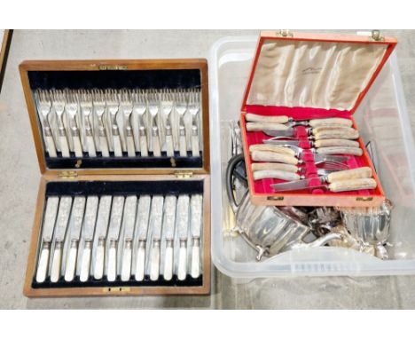 Collection of silver plate including a mahogany cased 12 setting fish knife set with engraved blades and mother-of-pearl hand