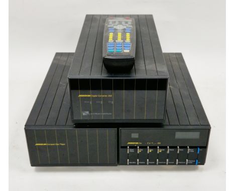 Meridian 200 CD player and a Meridian 203 digital converter&nbsp;(2)&nbsp;