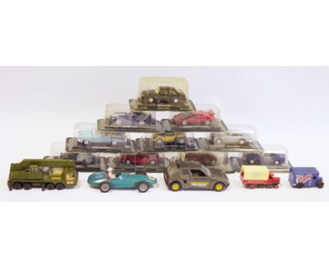 Quantity of boxed and unboxed diecast cars to include ten boxed Del Prado the Ultimate Car collection models; Renault Spider,