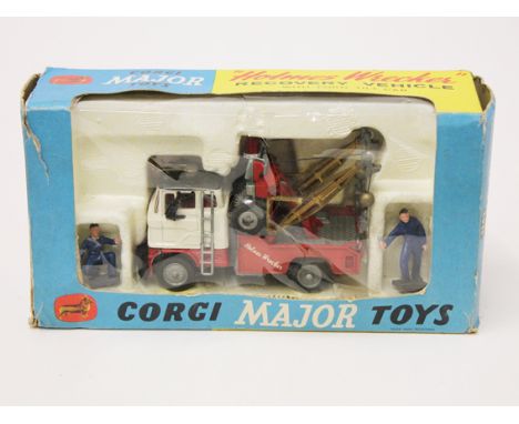 Corgi Major Toys Holmes Wrecker Recovery Vehicle with Ford Tilt Cab