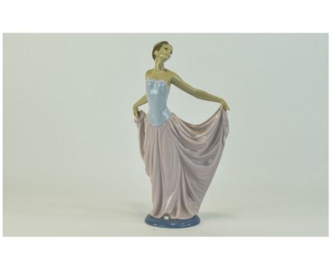 Lladro - Tall and Elegant Lady Figure ' The Dancer ' Model Num 5050. c.1979. Stands 12 Inches Tall. Mint Condition. 