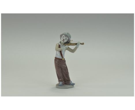 Lladro Figure"Utopia Collection"Bohemian melodies. Mint condition, height 7.75" inches. Boxed. 