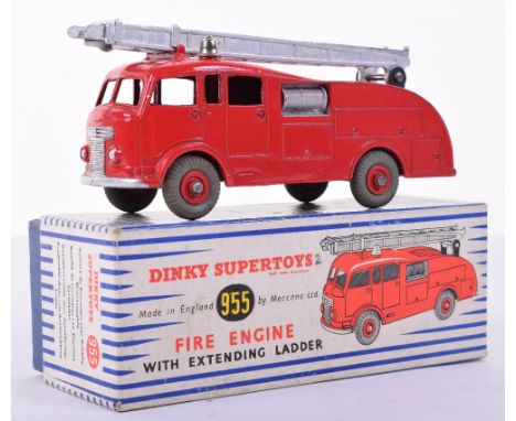 Dinky boxed 955 Fire engine with extending ladder, red, box with inner packing, good to excellent, box good. 