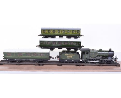 Hornby Series 20 volt No.2 Special 4-4-0 Southern class L1 locomotive and tender and three Southern coaches, Southern 1759 te