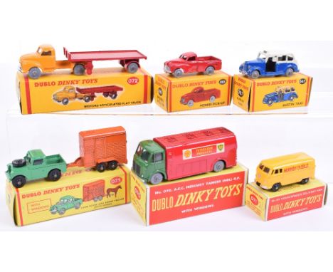 Dinky boxed Dublo vehicles, 065 Morris pick-up, 070 AEC Mercury tanker Shell BP, 071 VW delivery van, 072 Bedford articulated