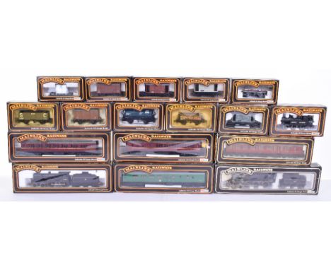 Mainline locomotives, coaches and rolling stock, 37-053 4-6-0 Standard class 4, 937515 4-4-0 2p BR locomotive, 37-055 0-6-0T 