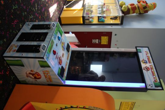 1X, FLYING TICKETS, 2-PERSON ARCADE GAME (BY ADRENALINE) **** CARD