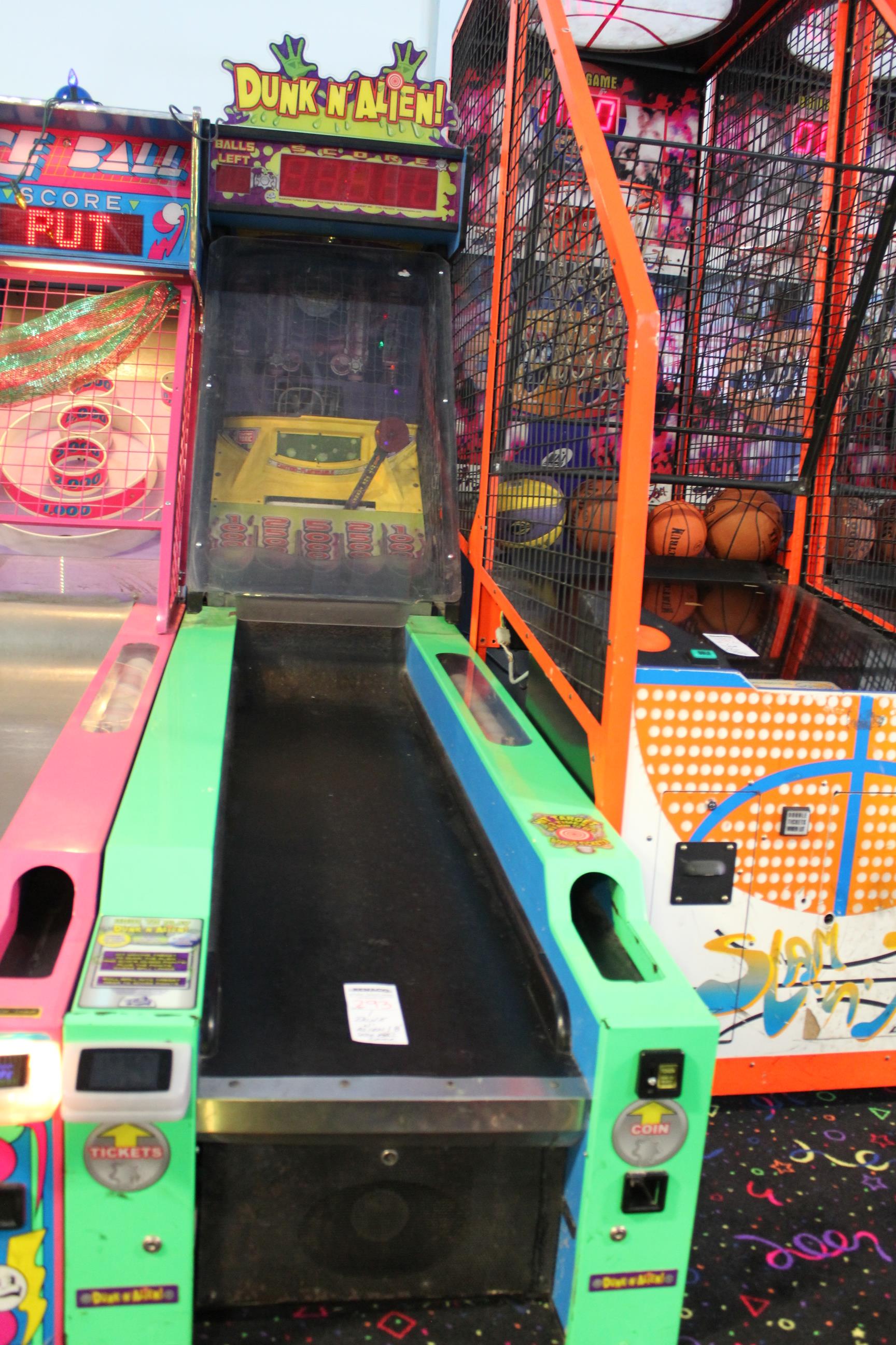 1X, DUNK N' ALIEN, 8' SKEE BALL GAME **** CARD SWIPE SYSTEM & GAME PRIZES NOT INCLUDED****