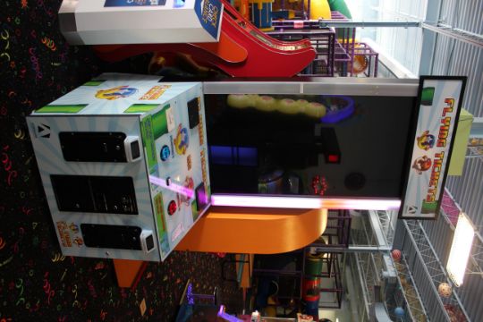 1X, FLYING TICKETS, 2-PERSON ARCADE GAME (BY ADRENALINE) **** CARD